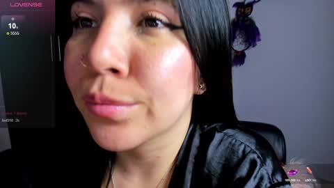 Ailyn  online show from February 6, 5:25 am