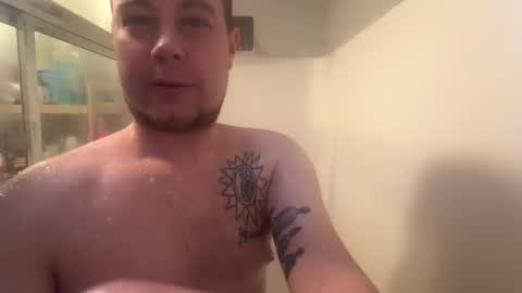 DaddyCam33 online show from April 1, 11:12 pm