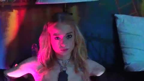 Sabrinna Bae online show from March 17, 2:22 pm