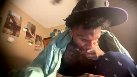 sexy tatted king bbc online show from July 26, 5:21 pm