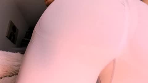 Creamy online show from November 5, 12:45 am