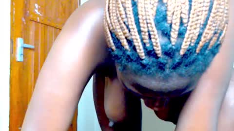 tee online show from February 19, 1:16 am