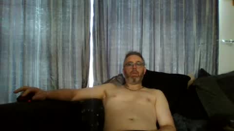 daddyshome2025 online show from June 14, 8:16 am