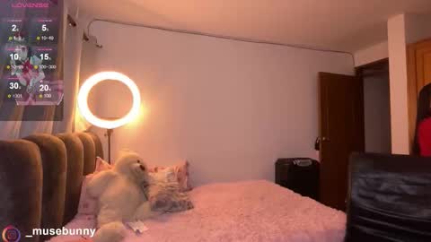 Sophie online show from October 18, 2:05 am