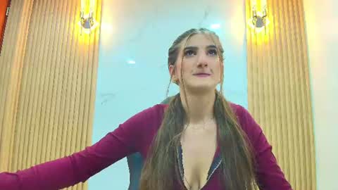 Dafne Castro online show from June 16, 7:29 pm