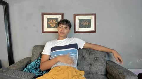 dafnezahiraa  online show from December 27, 2:25 am