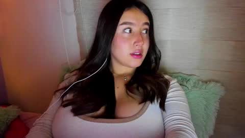 Call me D online show from December 22, 5:22 am
