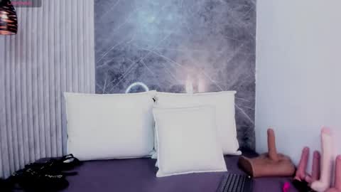  Dahiana   online show from October 1, 11:42 am