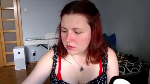 Snapshot of dahlia_midnight_ chatting on October 8, 8:53 am dahlia_midnight_ online show from October 8, 8:53 am