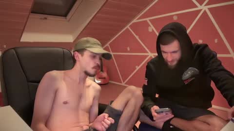 Daimon  online show from December 3, 11:40 pm