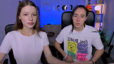 daisy online show from July 12, 9:12 am