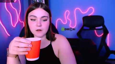 Little Di online show from September 22, 7:51 pm