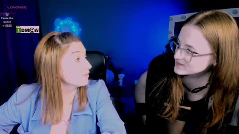 Little Di online show from February 4, 11:27 pm