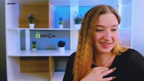 Little Di online show from March 17, 6:40 am