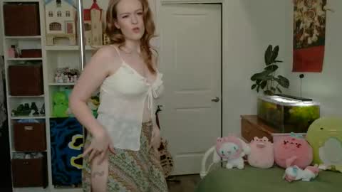 Daisy online show from April 20, 6:22 pm