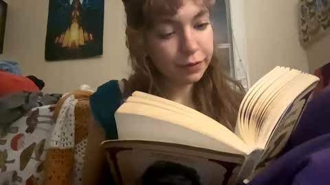 DaisyB3 online show from February 26, 8:17 am