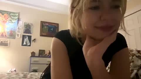 DaisyB3 online show from January 12, 8:46 am