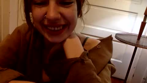 DaisyB3 online show from November 19, 6:24 am