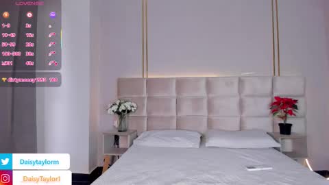 Daisy online show from November 28, 1:07 pm