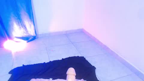 VALENTINA  online show from November 23, 6:55 am