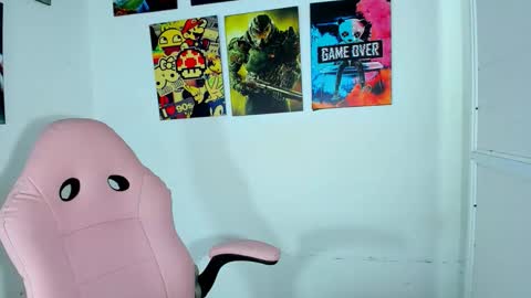 DAKOTA online show from November 13, 3:09 am