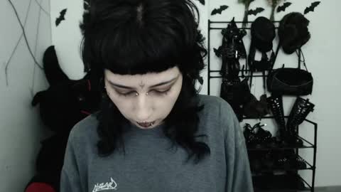 dakota online show from May 13, 2:32 am
