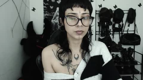 dakota online show from February 28, 3:54 am