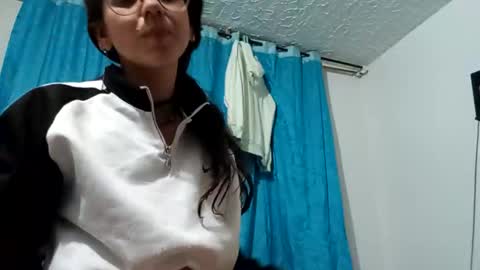 dakota_lunar online show from November 23, 7:17 am