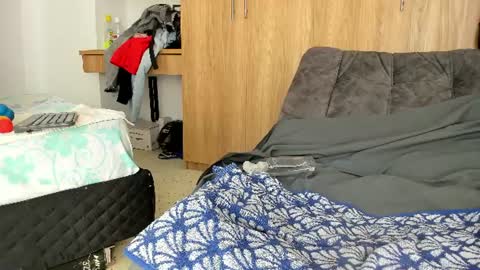 dakota_stream online show from August 1, 1:56 pm