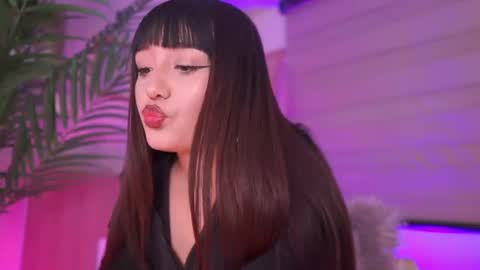 dakotaa online show from July 31, 9:05 pm