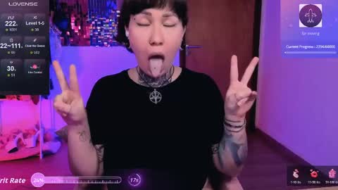 Dakota online show from May 1, 10:48 pm
