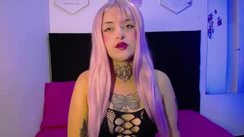 Daakota  online show from February 19, 1:32 pm