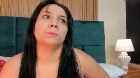 Violeta online show from June 15, 12:30 pm