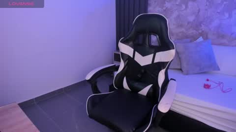 D A L I A  online show from July 16, 7:39 pm
