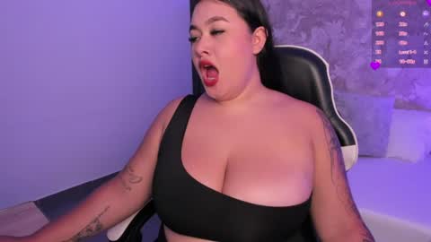D A L I A  online show from July 8, 7:39 pm