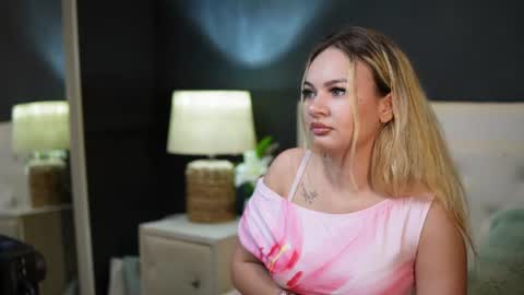  Dalia  online show from July 6, 8:44 pm