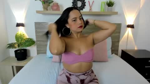 Snapshot of dalila_harris chatting on February 10, 7:07 pm D A L I L A online show from February 10, 7:07 pm