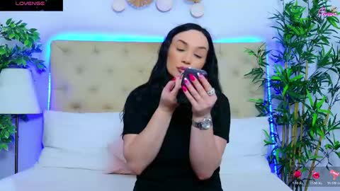 daliyaa_ online show from April 29, 12:10 pm