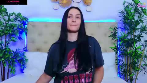 daliyaa_ online show from July 13, 12:20 pm
