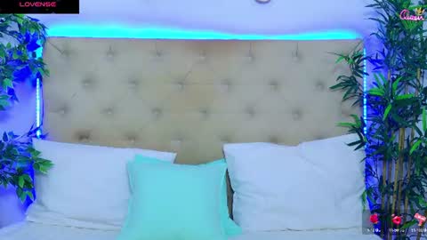 daliyaa_ online show from July 22, 12:40 pm