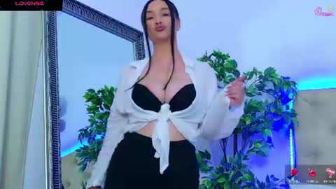 daliyaa_ online show from July 24, 12:46 pm