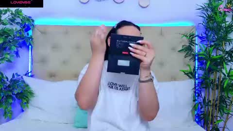 daliyaa_ online show from July 30, 12:17 pm