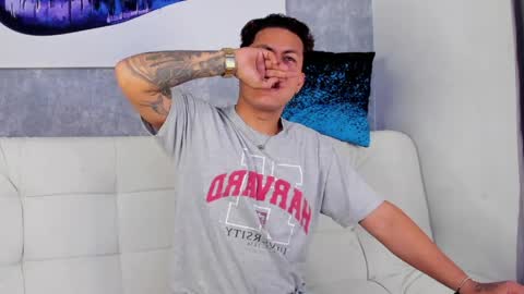 DAMON  online show from April 28, 3:27 pm
