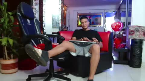 damyan_2003 online show from October 1, 3:38 am