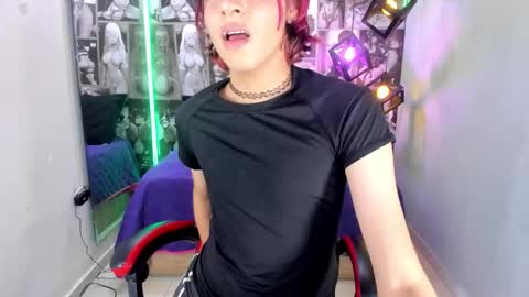 D A N online show from November 27, 1:24 am