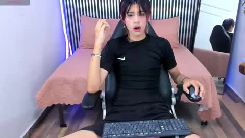 Snapshot of dan_copers chatting on September 17, 1:58 pm D A N online show from September 17, 1:58 pm