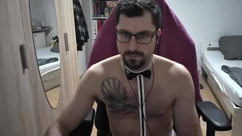 King Dan online show from November 21, 9:46 pm