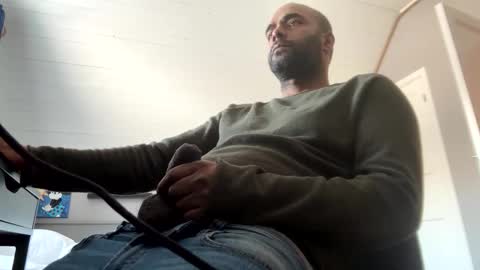 dan_the_man43 online show from January 6, 1:15 pm