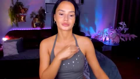 DanaMiers online show from July 21, 3:30 am