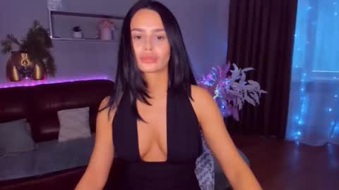 DanaMiers online show from March 6, 5:50 am